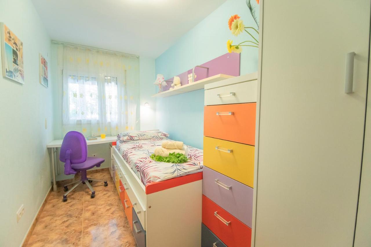 Salou Centro. Apartamentos Familiares Ngoại thất bức ảnh